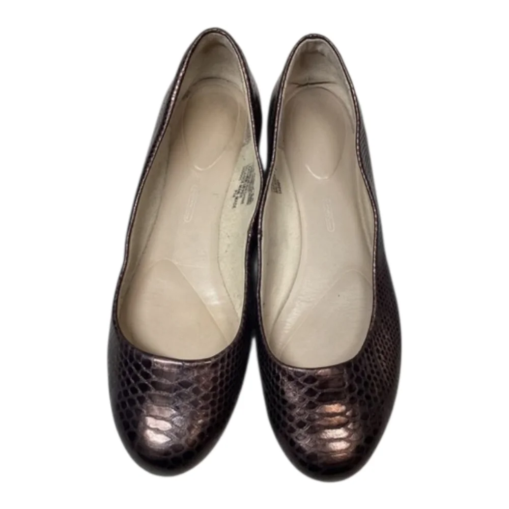 Rockport Metallic Brown Snake Pattern Flats - Picture 1 of 10